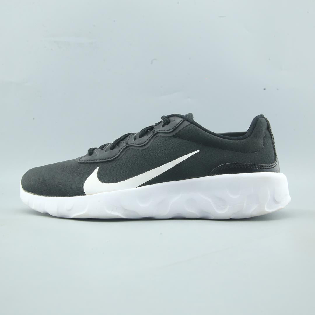 NIKE EXPLORE STRADA