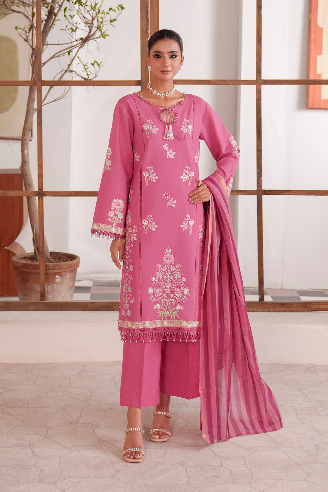 Embroidered - 3 Pc Lawn Suit (Dyed Jacquard Dupatta)