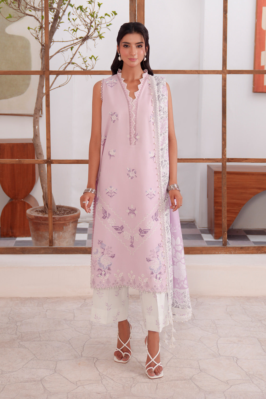 Embroidered - 3 Pc Lawn Suit (Lawn Dupatta)