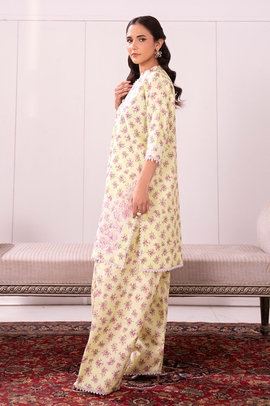 Embroidered - 2 Pc Lawn Suit