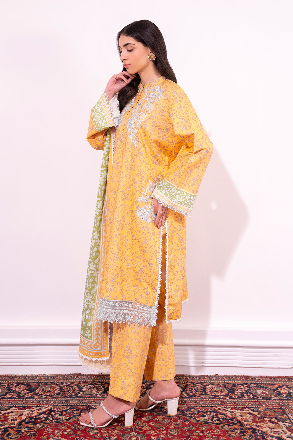 Embroidered - 3 Pc Lawn Suit (Lawn Dupatta)