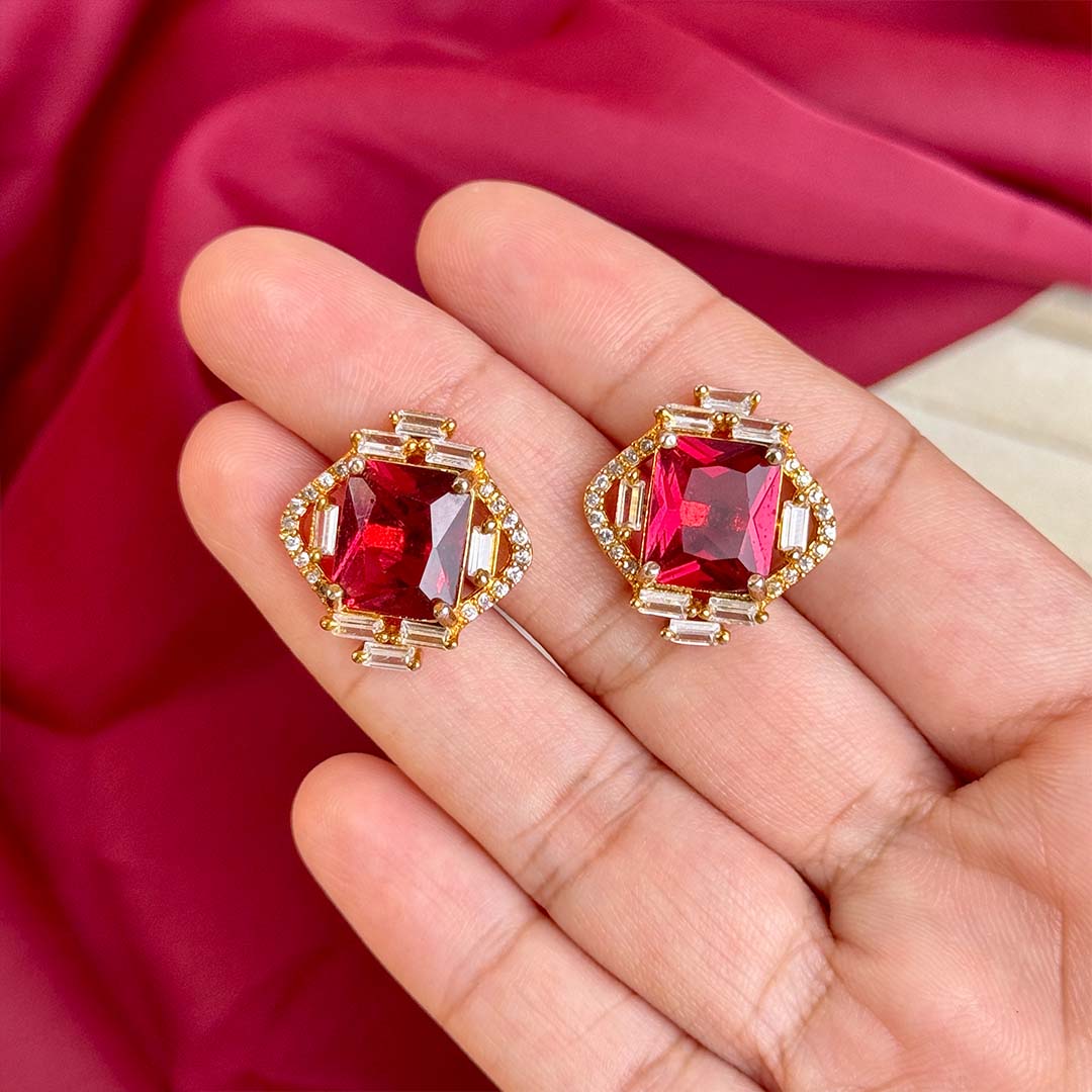 Juna Studs