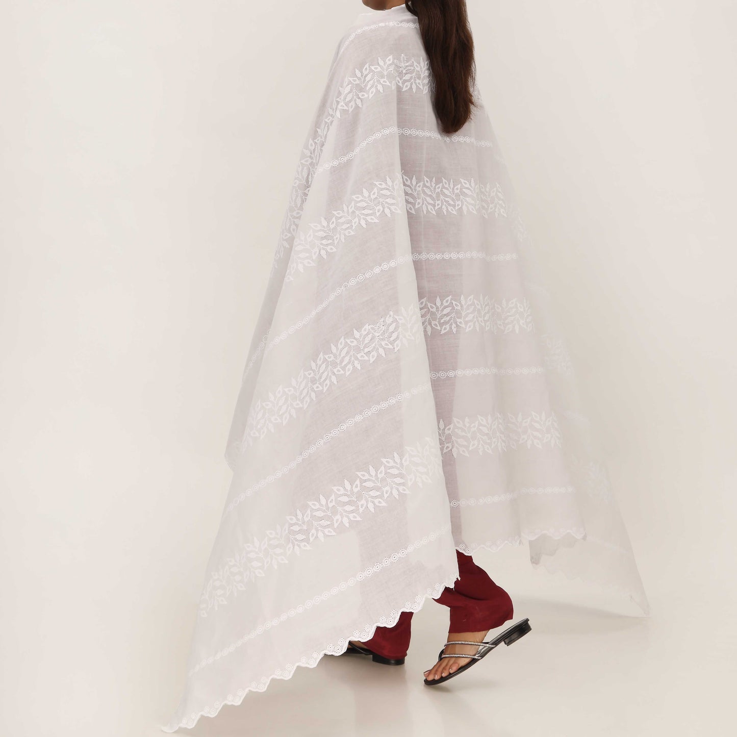 White Embroidered Dupatta PD5439