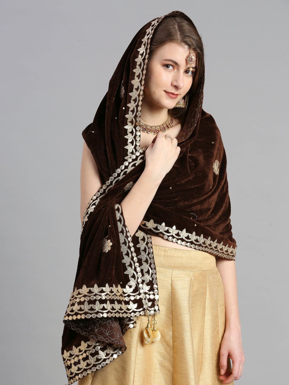 Gotta Patti Work Velvet Dupatta With Danglers