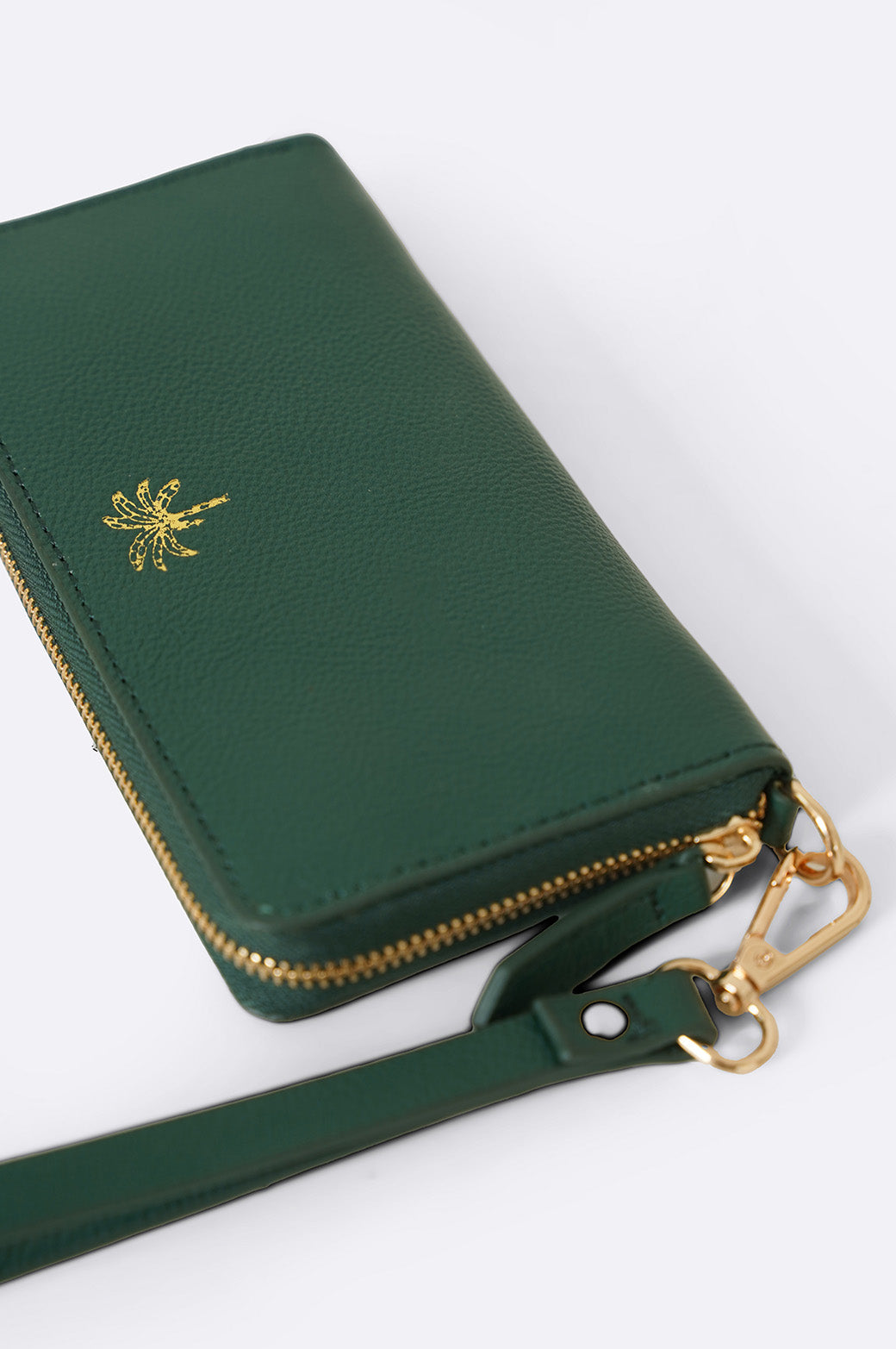 RESORT LEATHER WALLET