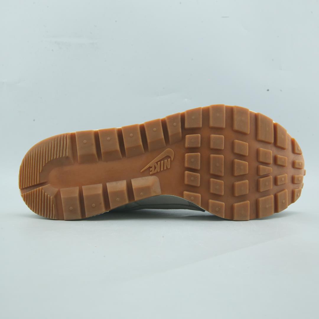 NIKE VAPORWAFFLE