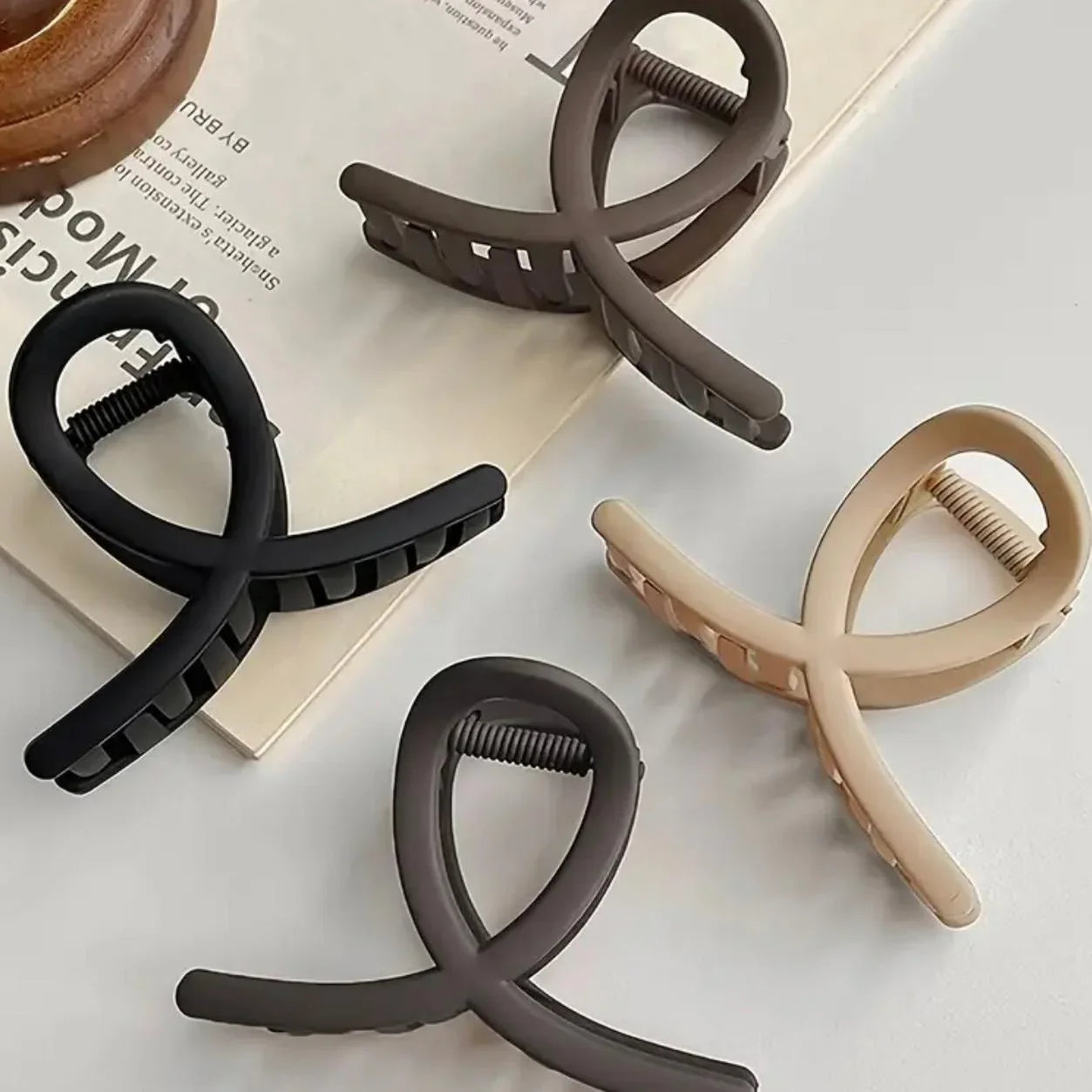 4pcs Loop Twist Claw Set