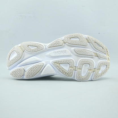 HOKA ONE ONE BONDI 8
