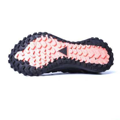 NIKE  ACG MOUNTAIN FLY LOW