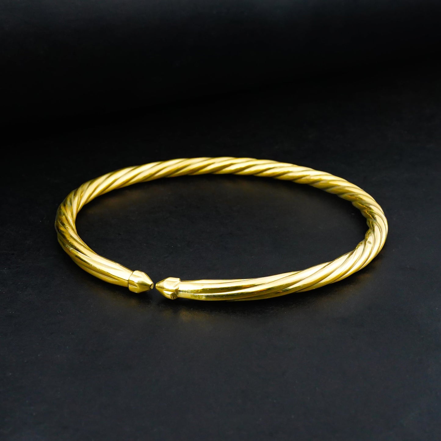 3.8mm Golden Twisted Bangle