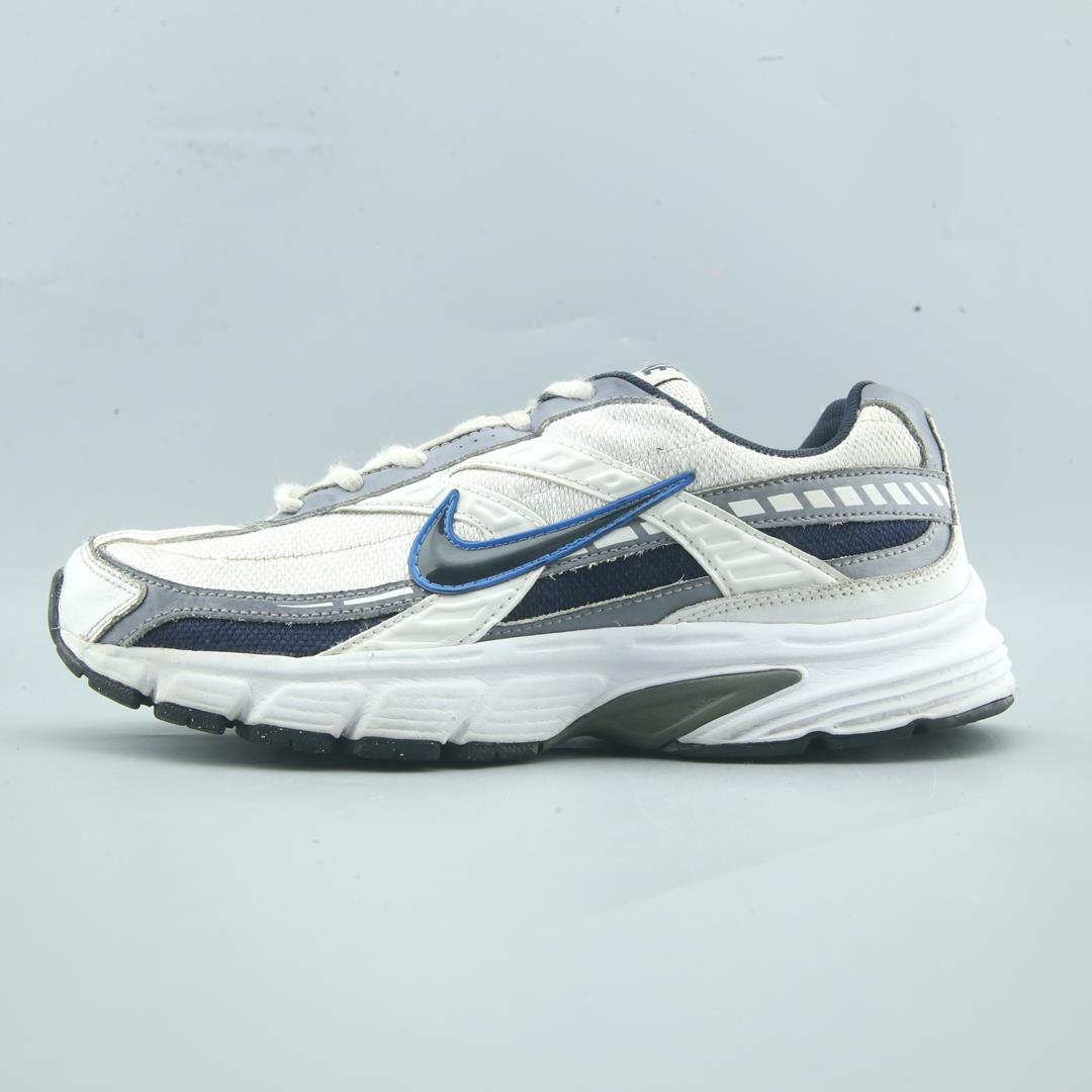 NIKE INITIATOR