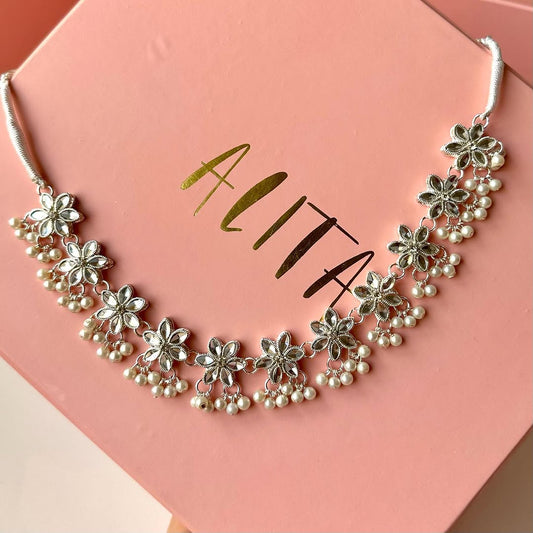 Phool Necklace (Silver)