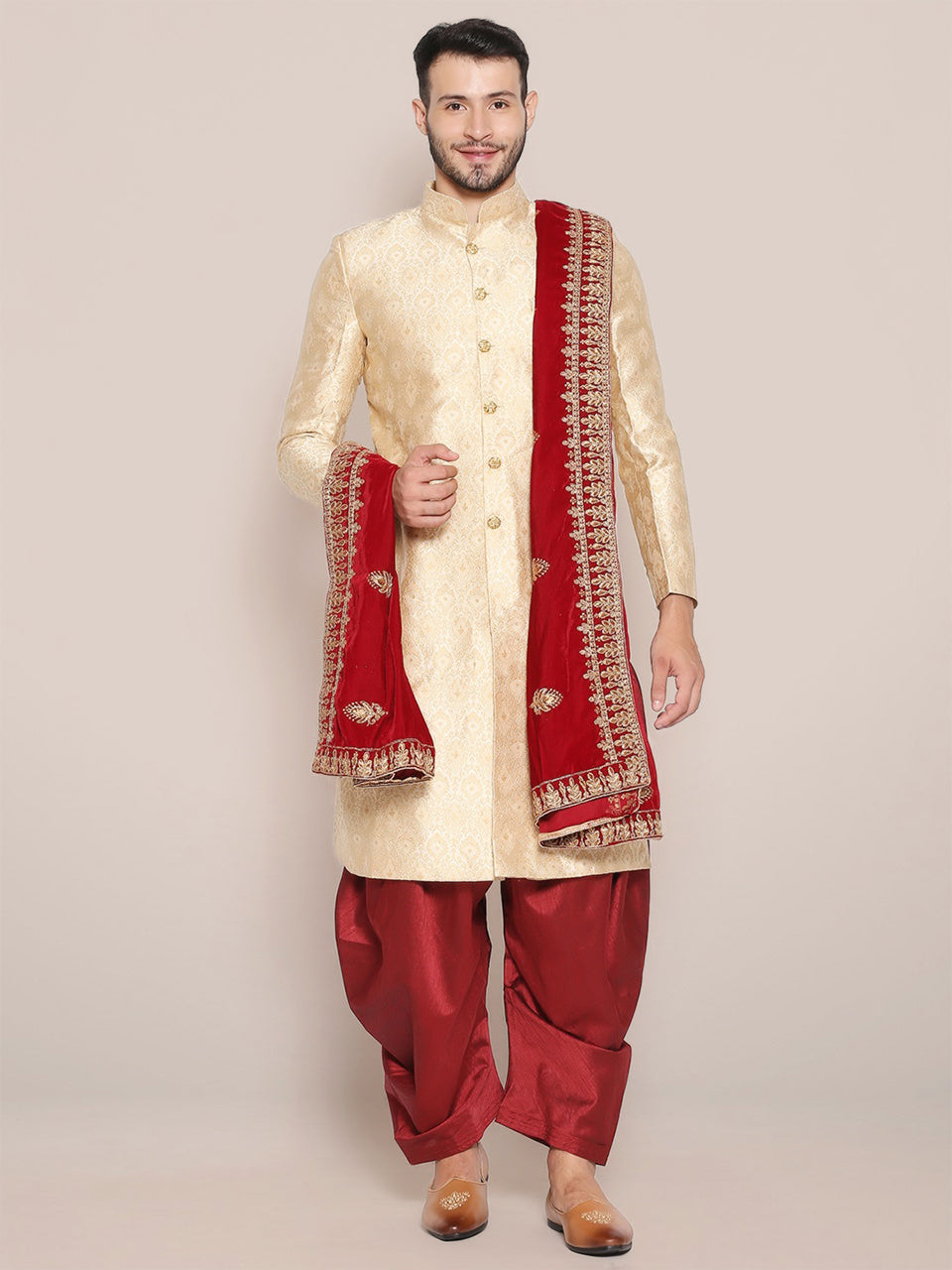 Men's Maroon Velvet Dupatta with Embroidered Gold Motifs.