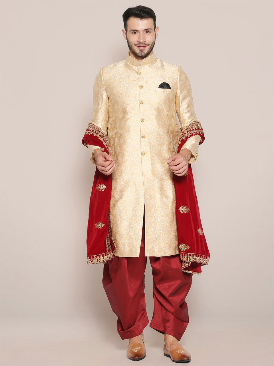 Men's Maroon Velvet Dupatta with Embroidered Gold Motifs.