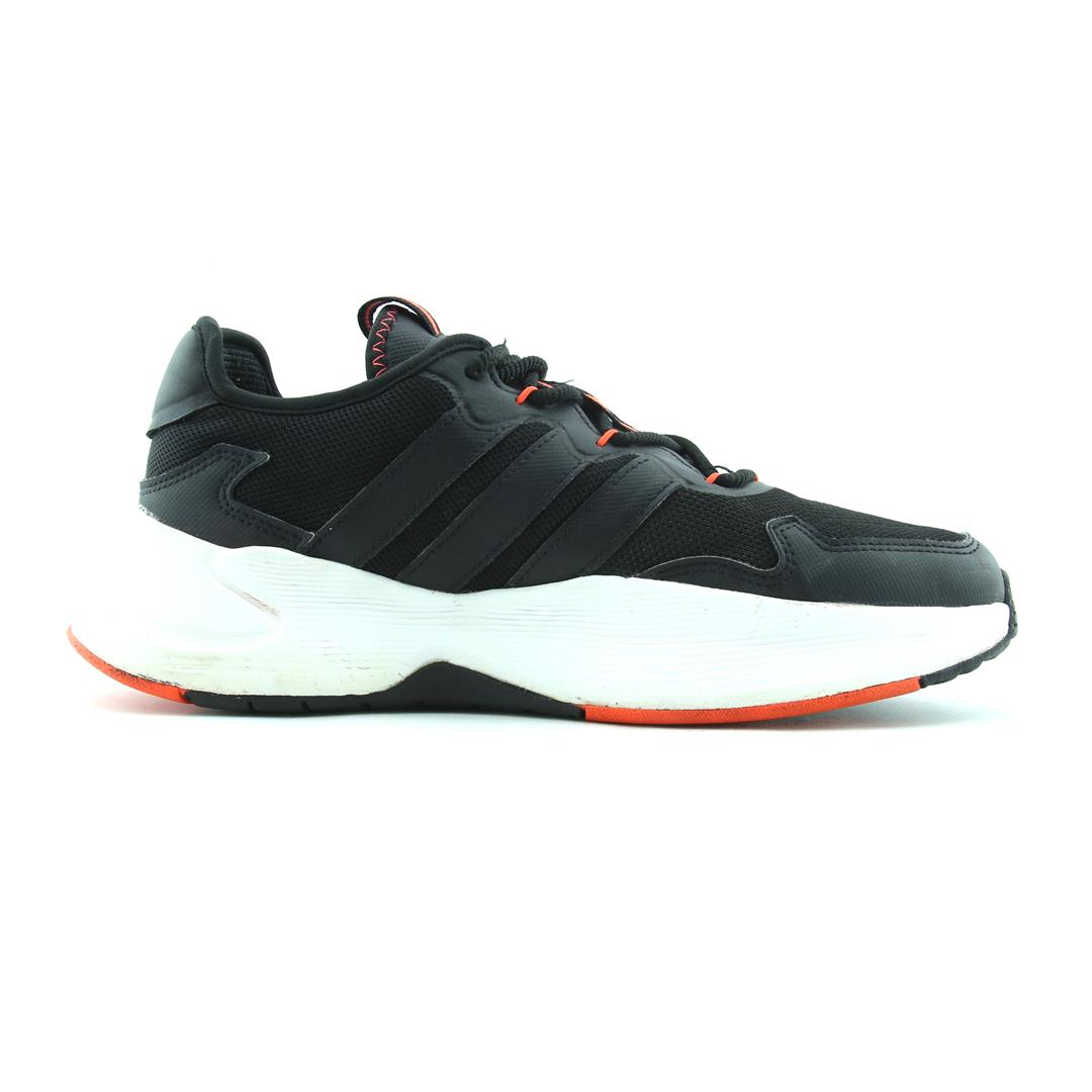 ADIDAS ROAMER