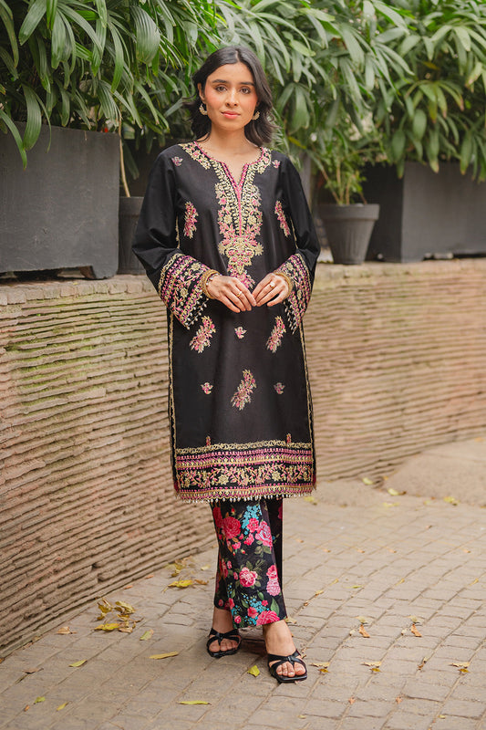 Embroidered - 2 Pc Lawn Suit