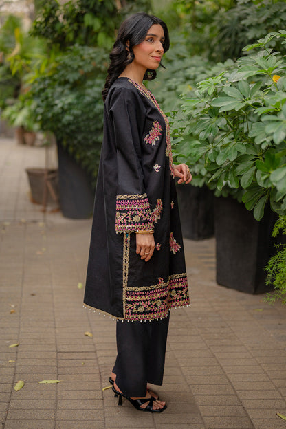 Embroidered - 2 Pc Lawn Suit