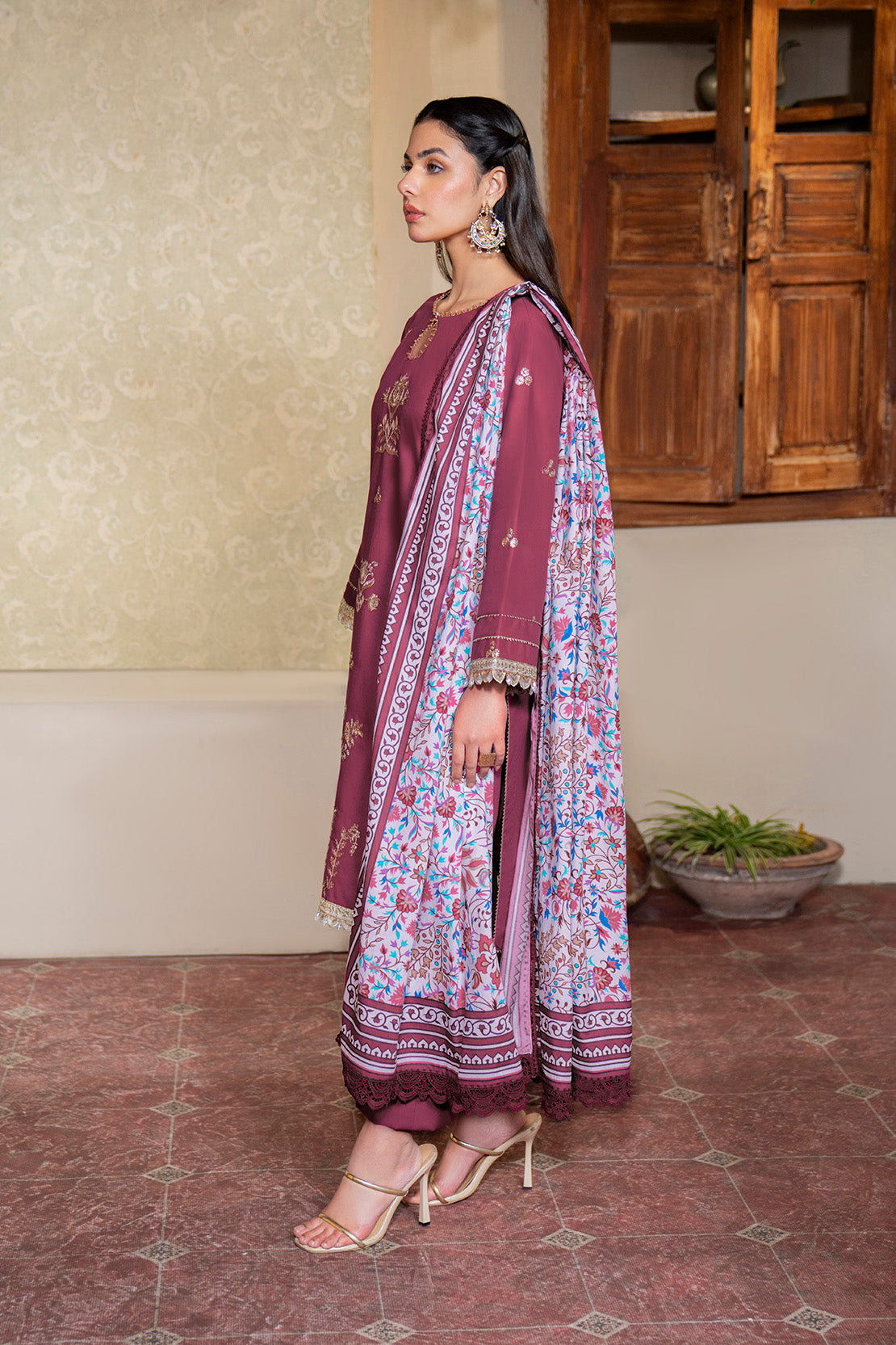 Embroidered - 3 Pc Lawn Suit (Lawn Dupatta)