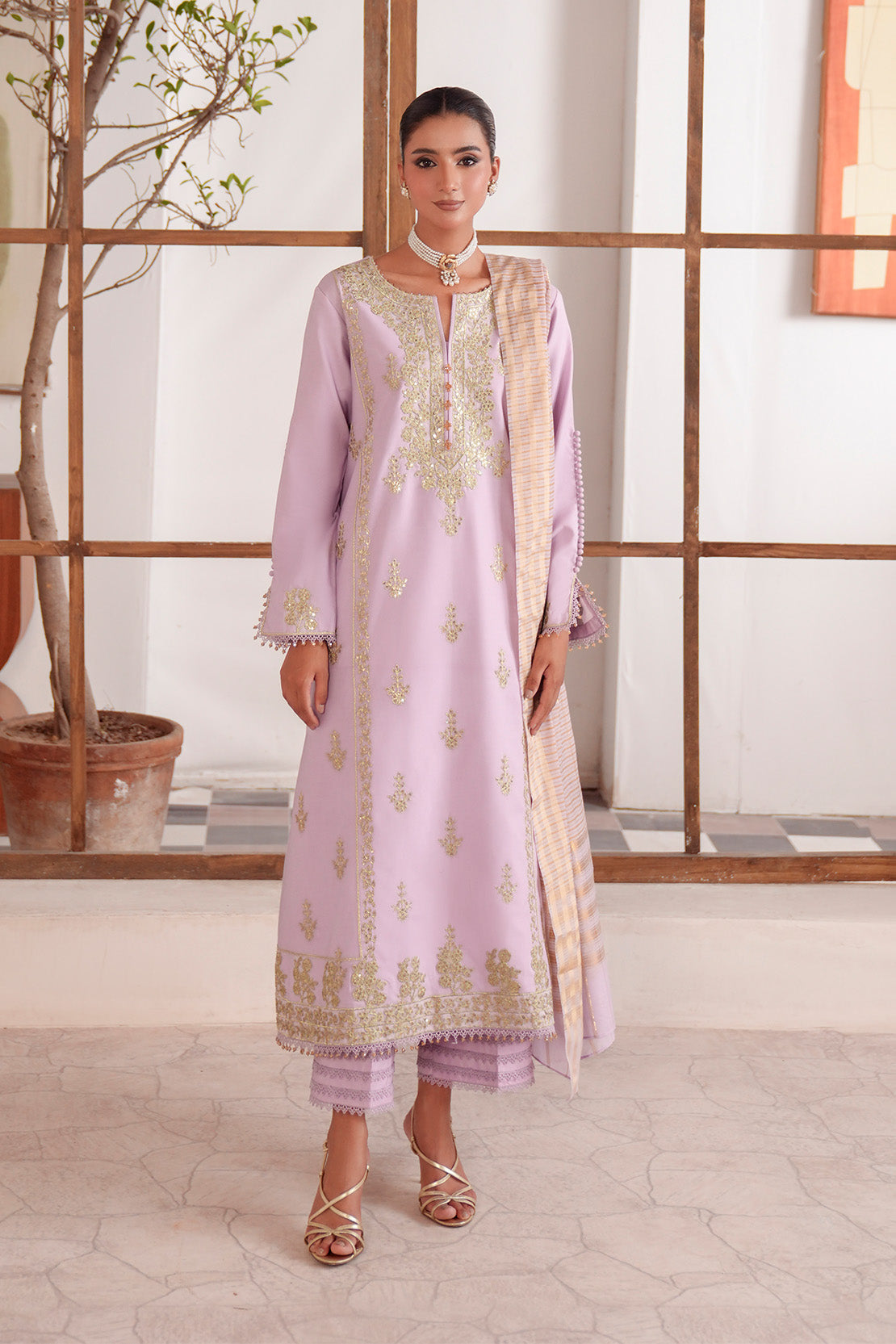 Embroidered - 3 Pc  Lawn Suit (Dyed Jacquard Dupatta)