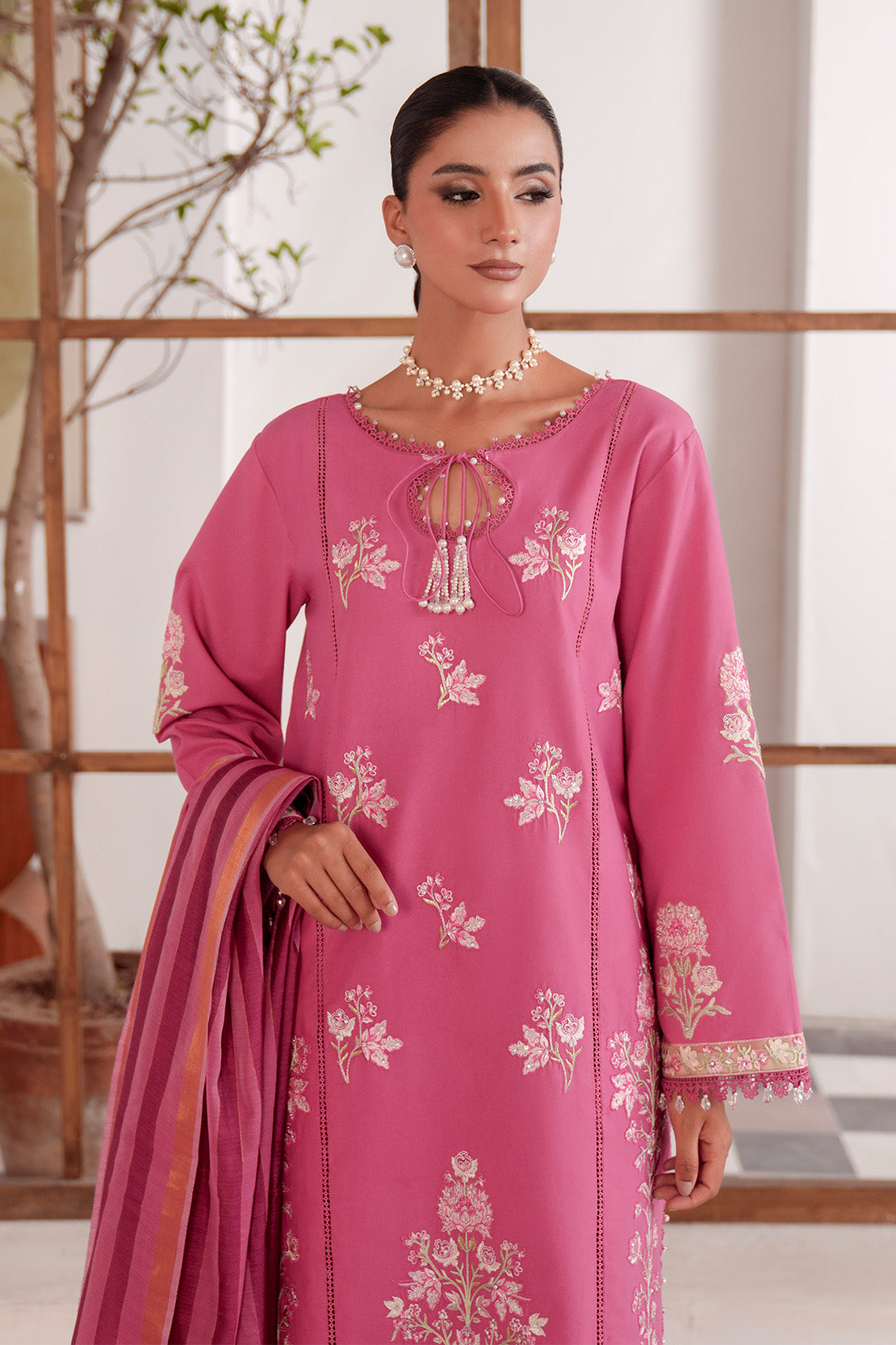 Embroidered - 3 Pc  Lawn Suit (Dyed Jacquard Dupatta)