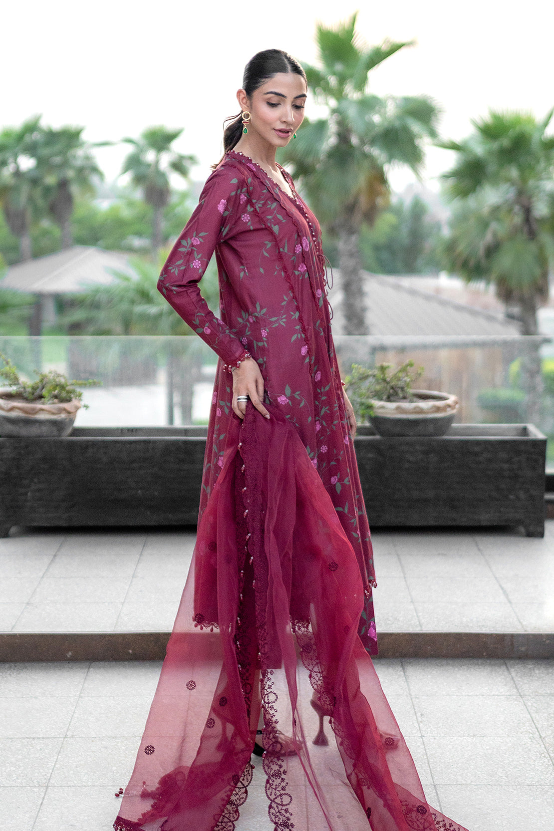 Embroidered - 3 Pc Lawn Suit (Organza Dupatta)