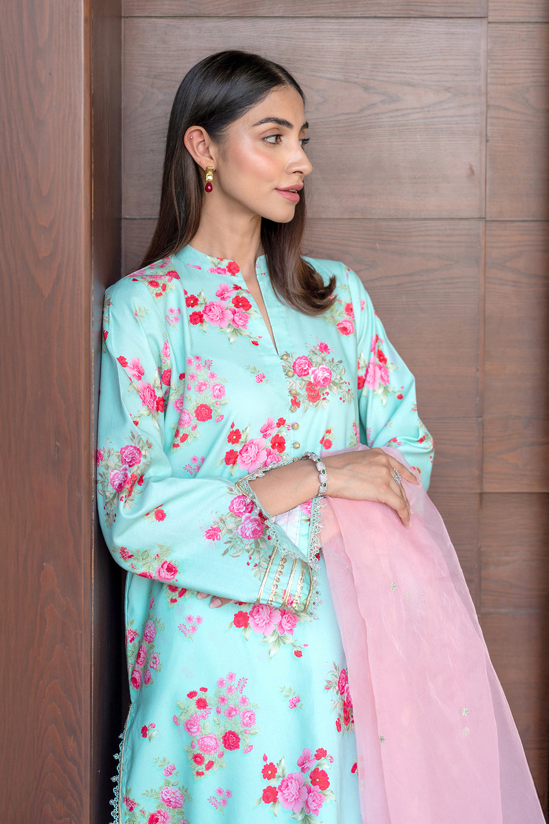 Embroidered - 3 Pc Lawn Suit (Organza Dupatta)