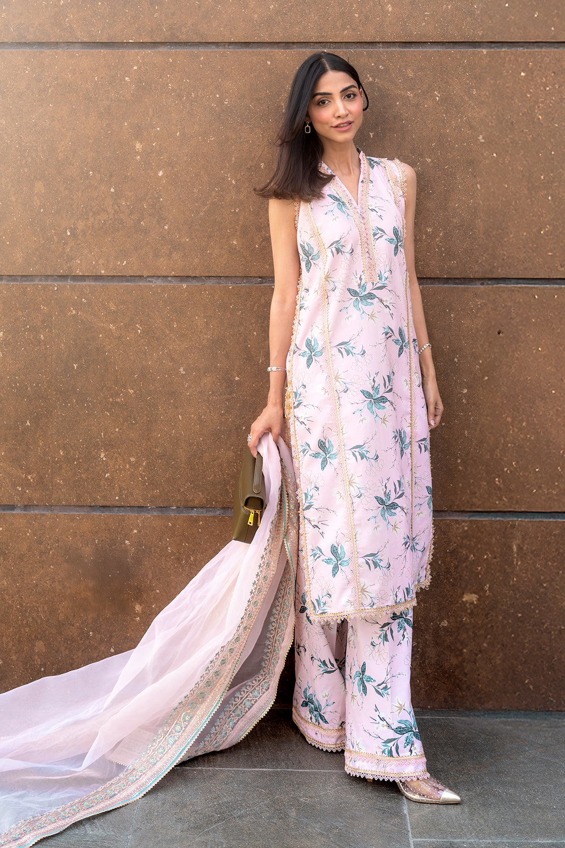 Embroidered - 3 Pc Lawn Suit (Organza Dupatta)