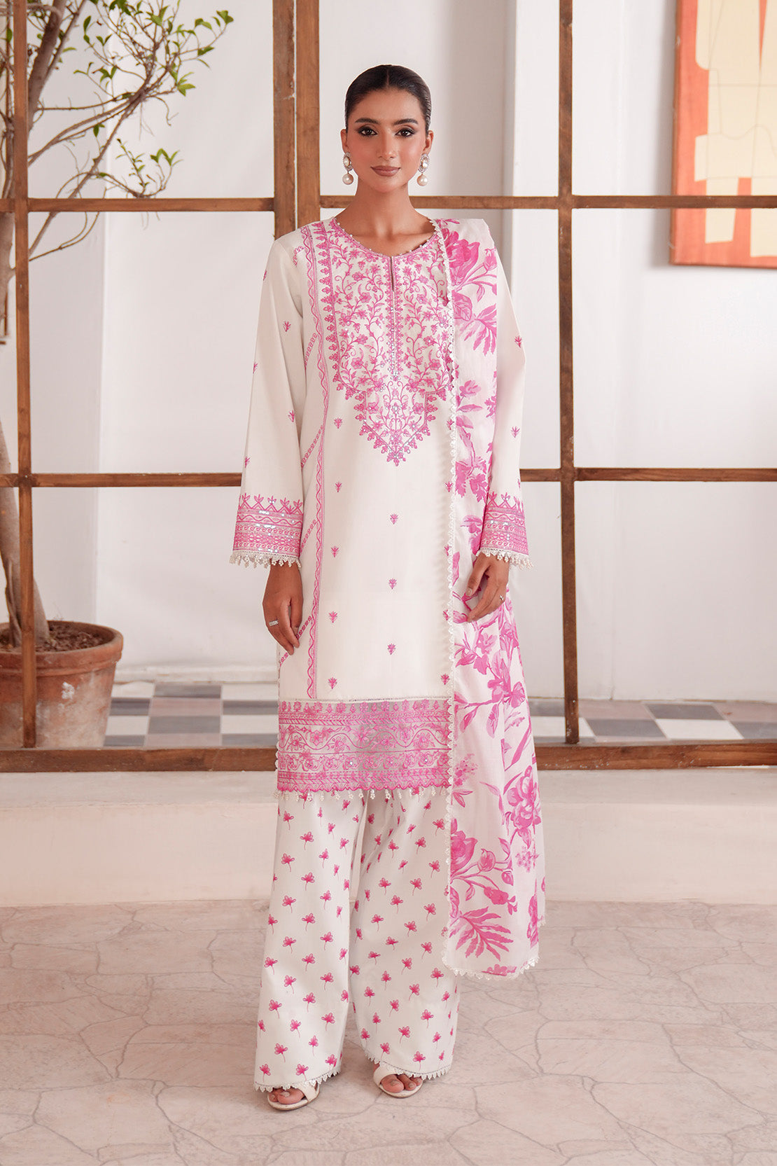 Embroidered - 3 Pc Lawn Suit (Lawn Dupatta)