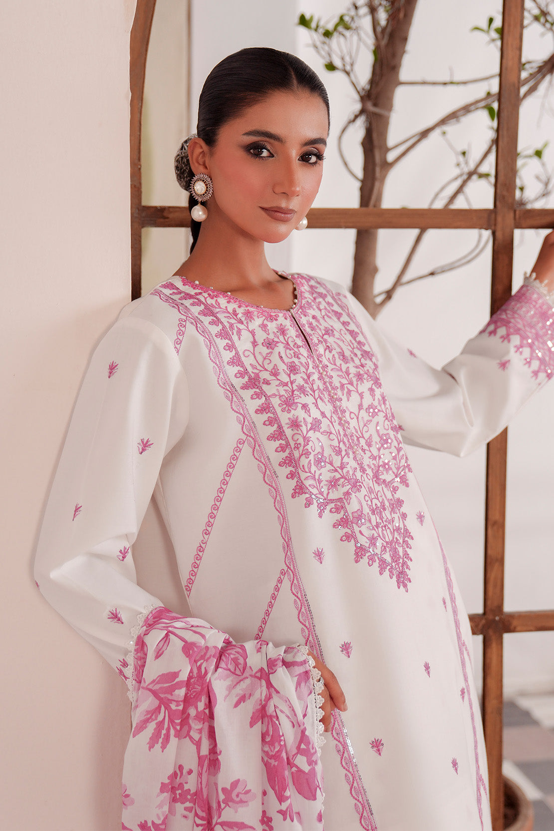 Embroidered - 3 Pc Lawn Suit (Lawn Dupatta)