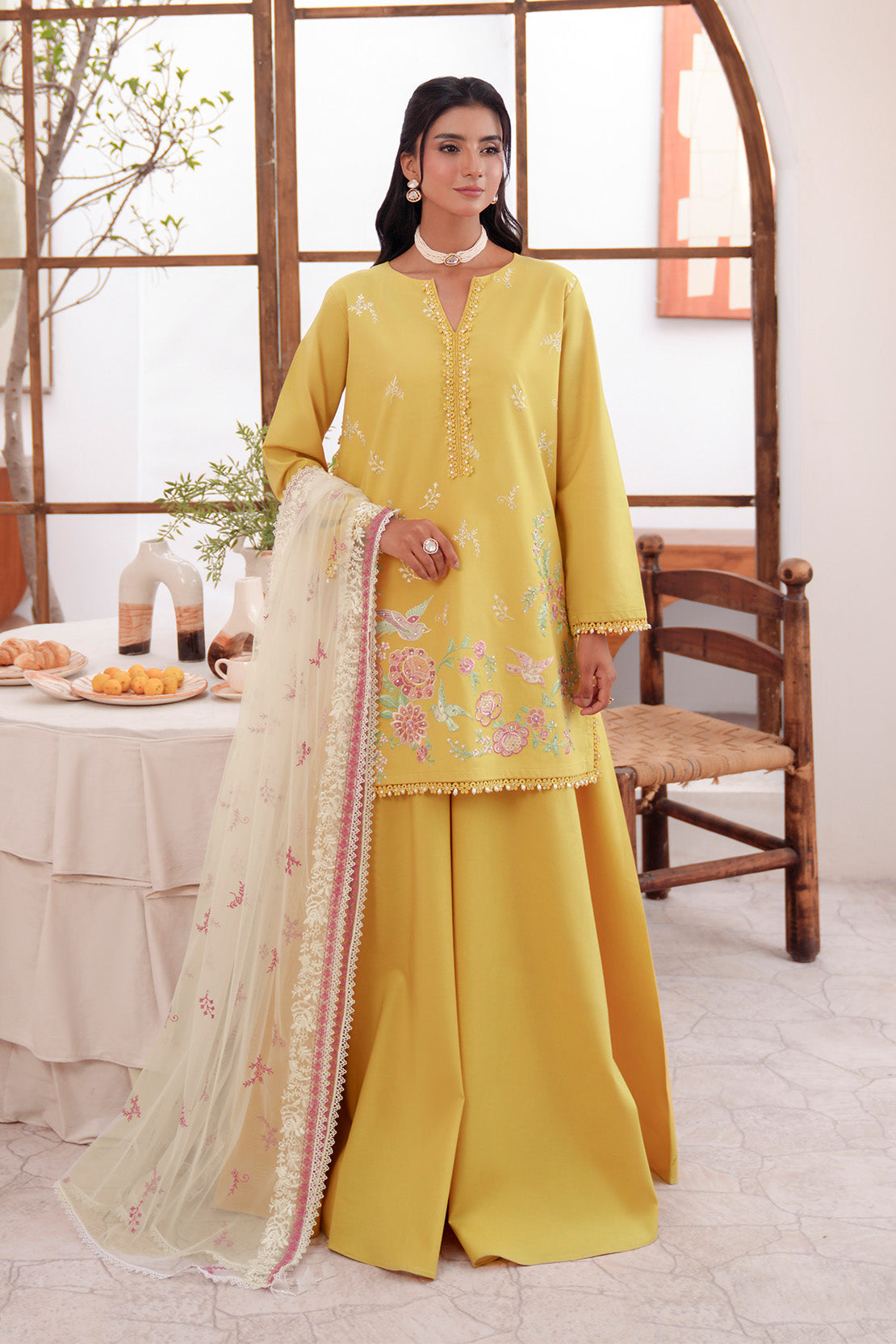 Embroidered - 3 Pc Lawn Suit (Net Dupatta)