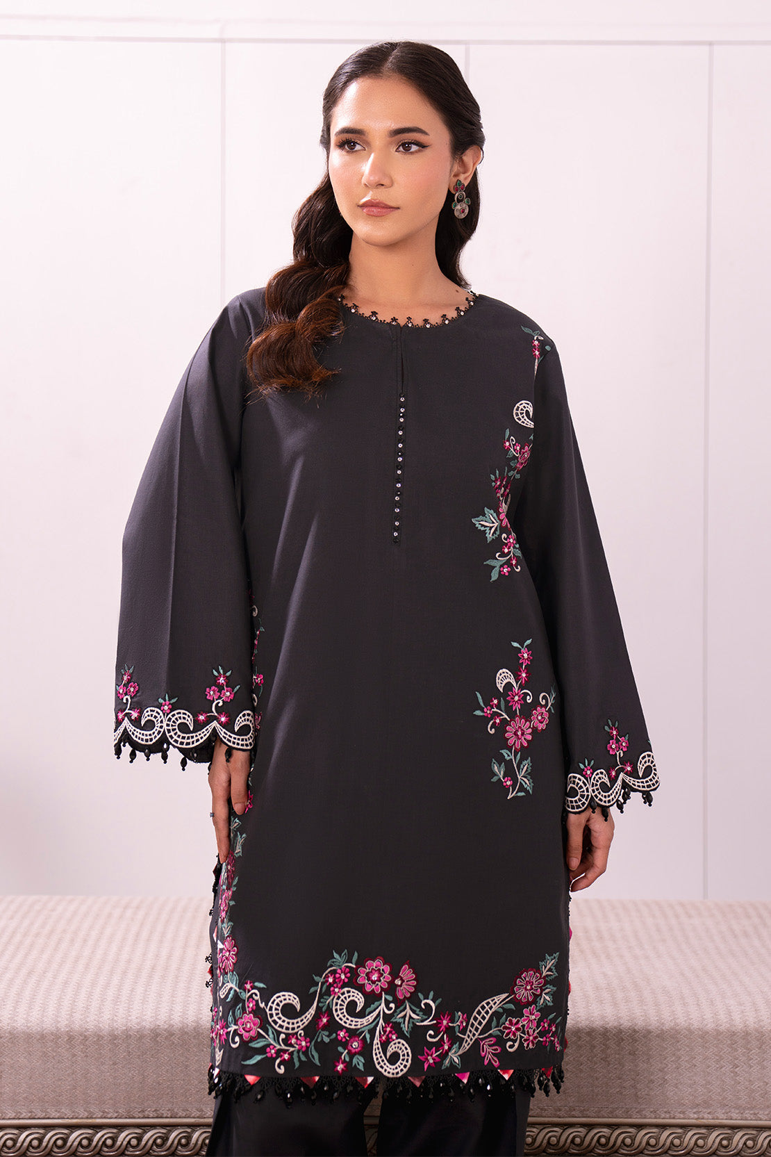 Embroidered - 2 Pc Lawn Suit