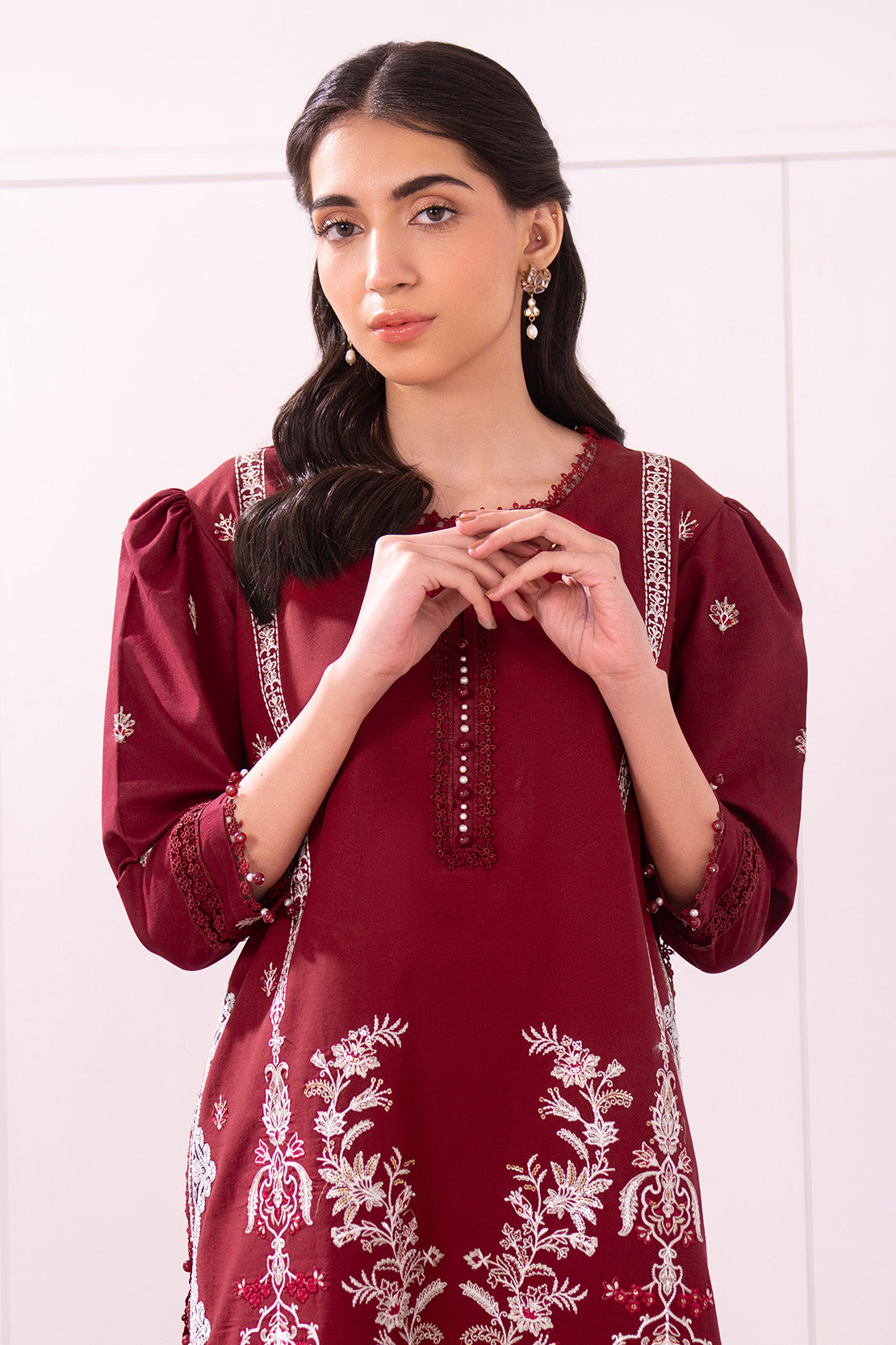 Embroidered - 2 Pc Lawn Suit