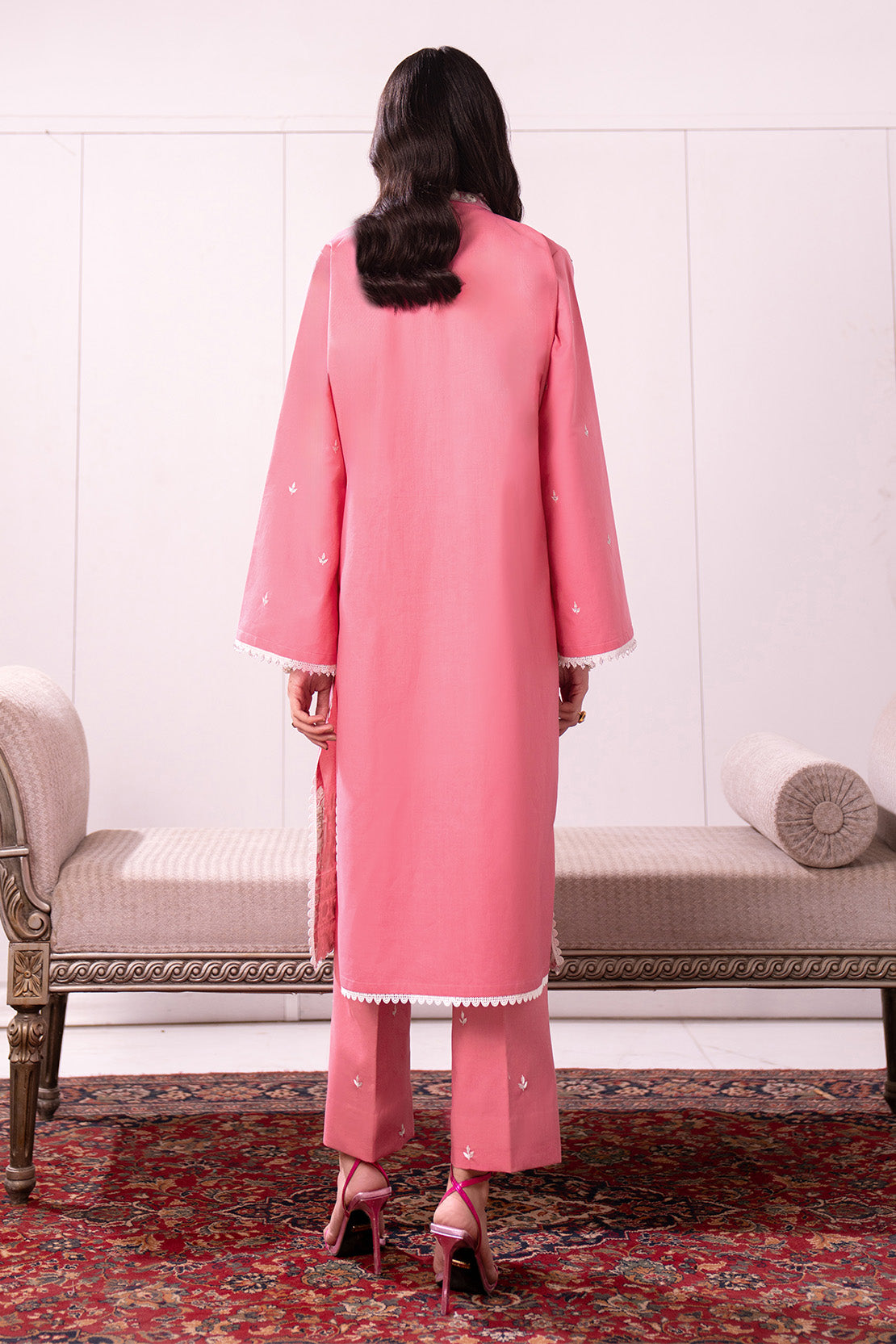Embroidered - 2 Pc Lawn Suit
