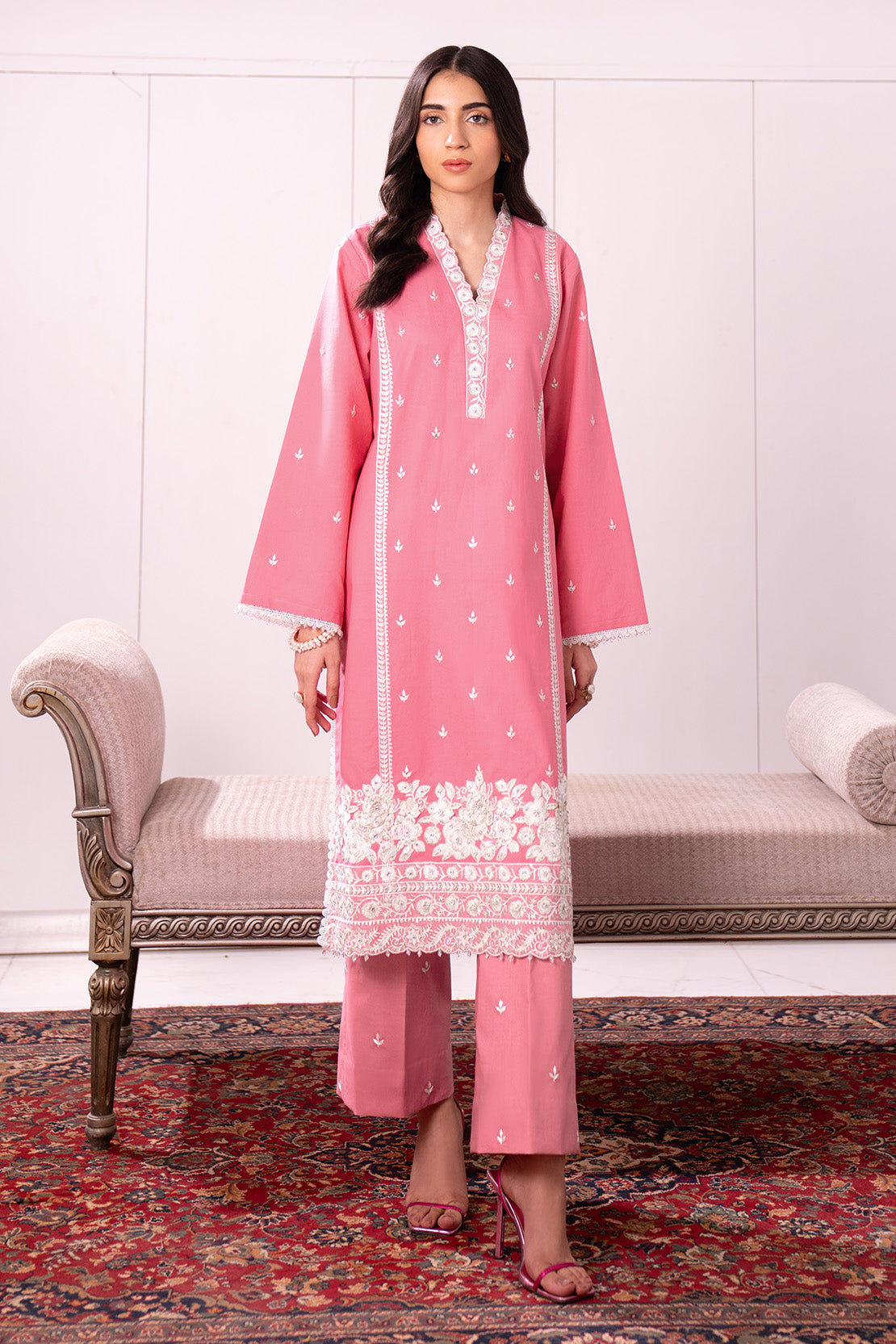 Embroidered - 2 Pc Lawn Suit