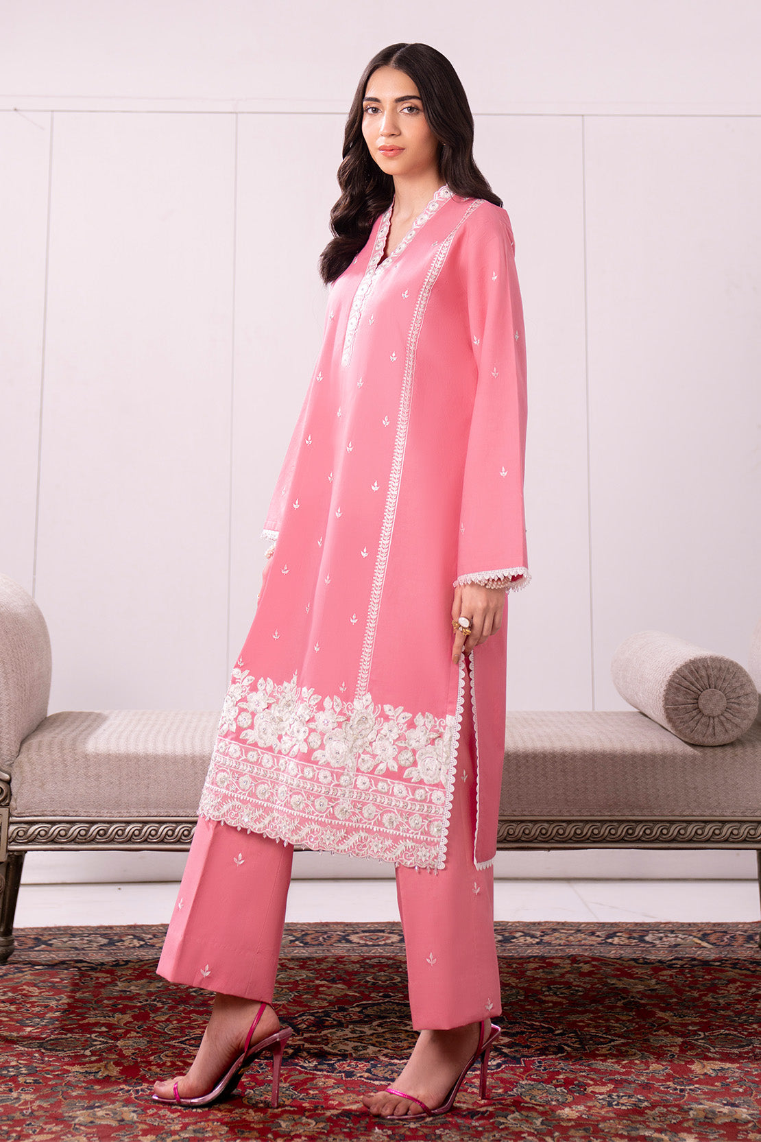 Embroidered - 2 Pc Lawn Suit