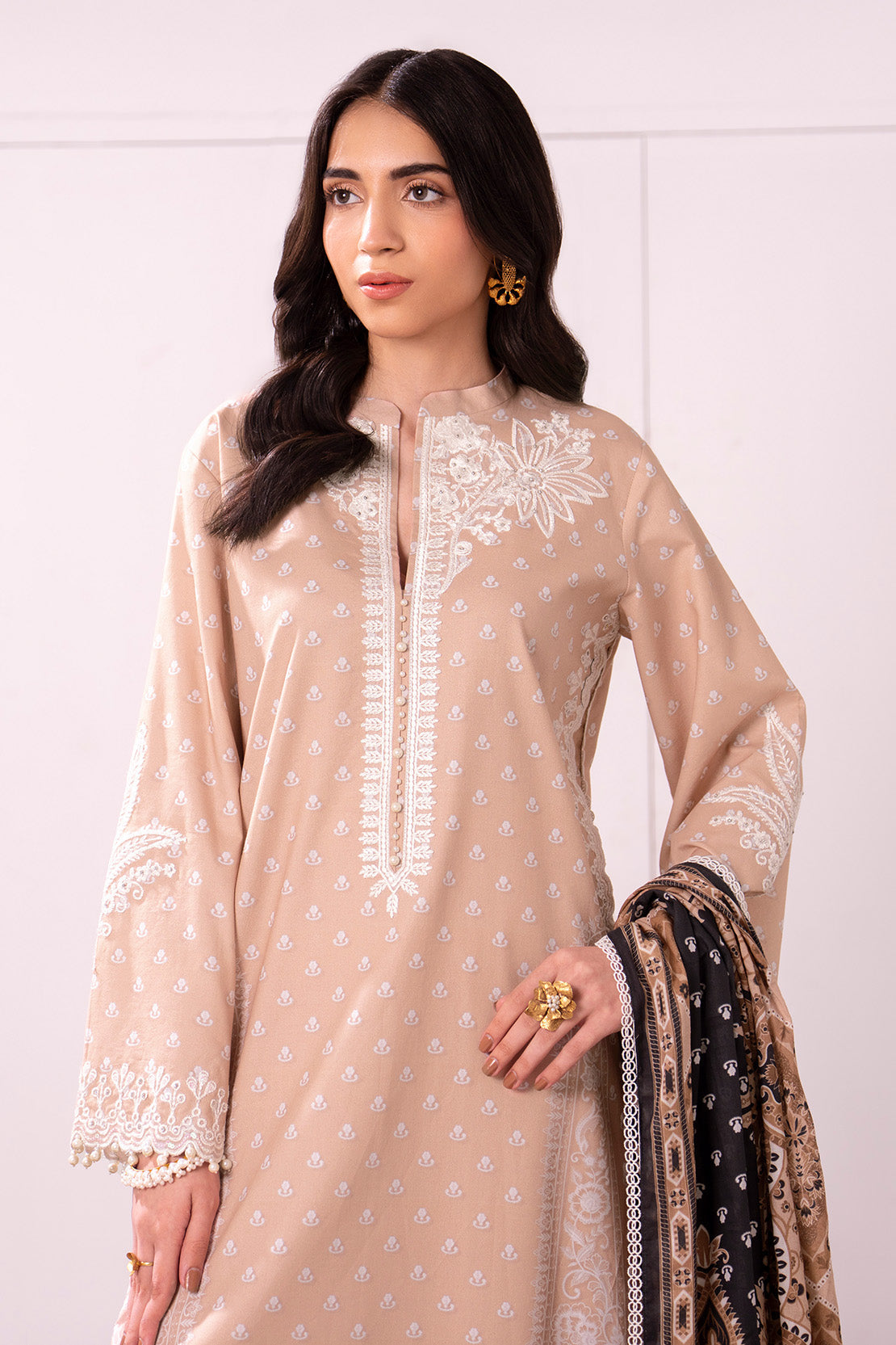 Embroidered - 3 Pc Lawn Suit (Lawn Dupatta)