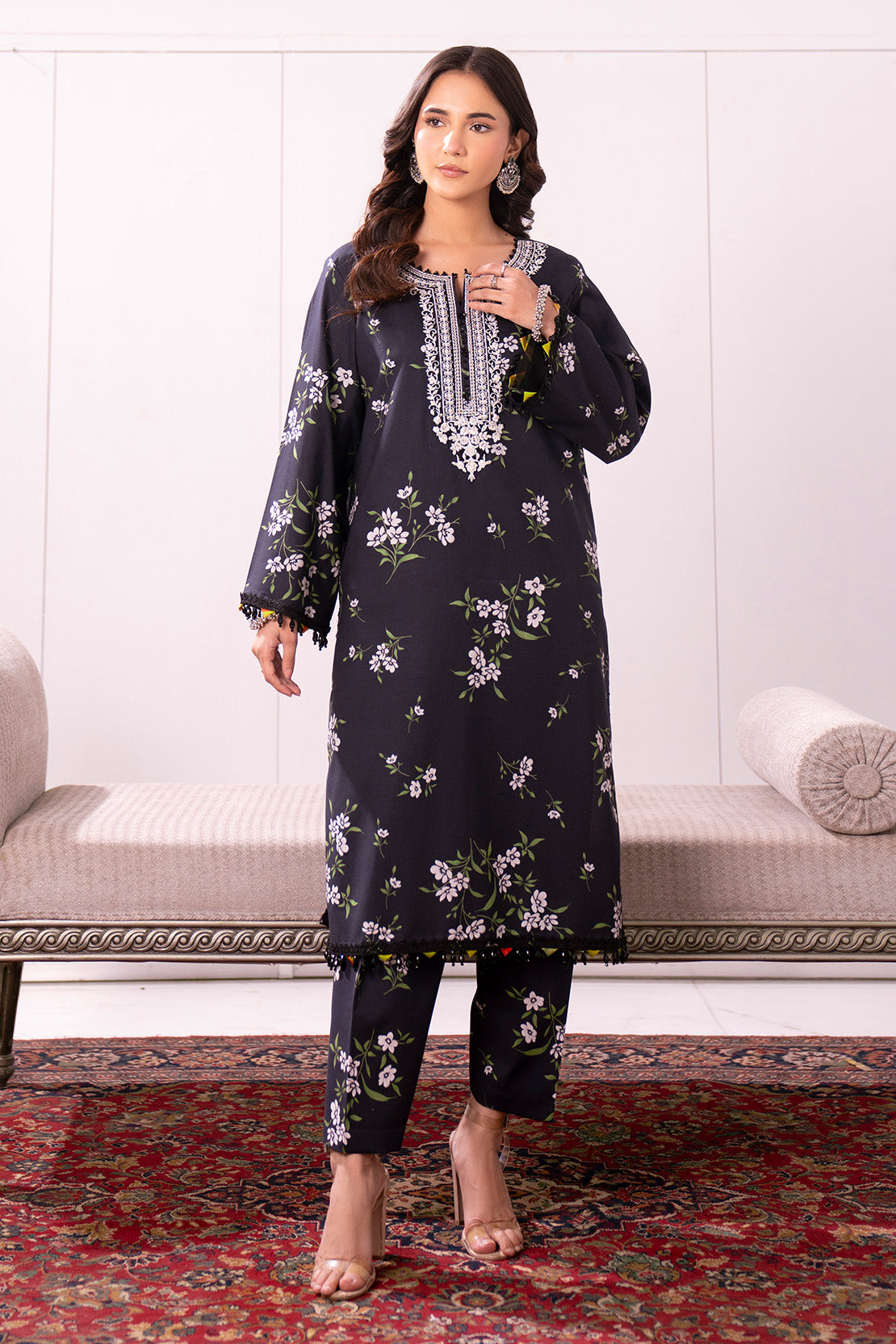 Embroidered - 2 Pc Lawn Suit