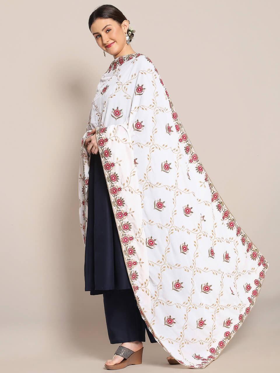 Velvet Dupatta with Pink Jaal Embroidery