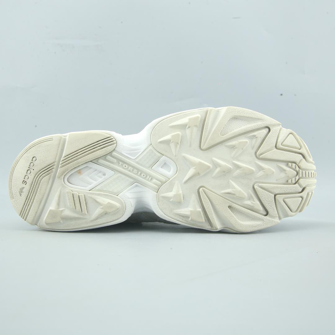 ADIDAS YUNG-96