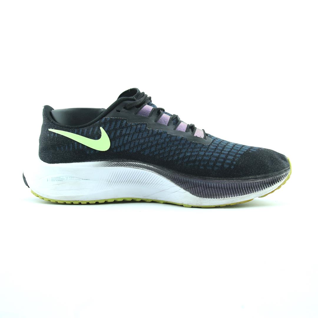 NIKE AIR ZOOM PEGASUS 37
