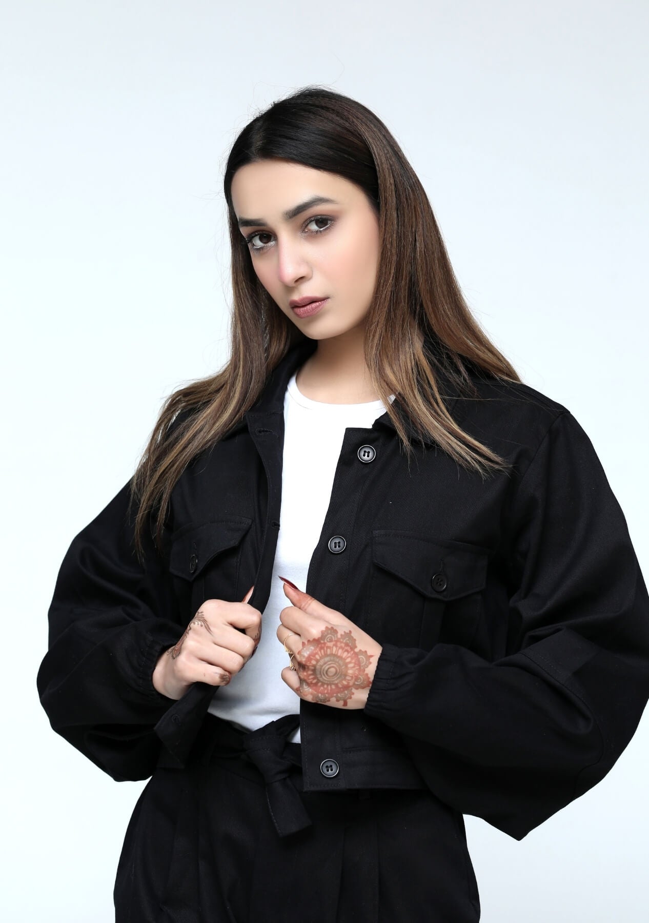 Cropped Jacket with Balloon Sleeve - Black