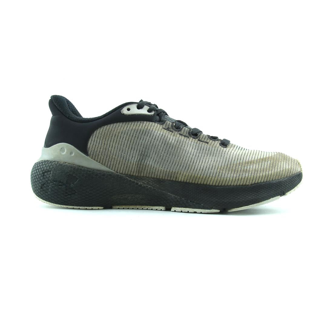 UNDER ARMOUR  HOVR™ MACHINA 3