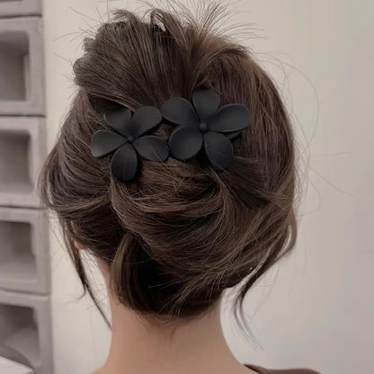 Chic Matte Hair Clip