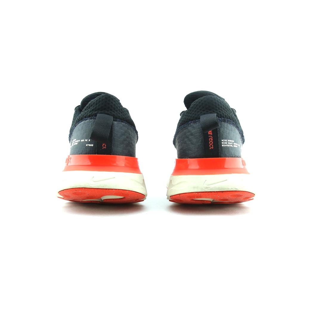 NIKE REACT INFINITY RUN