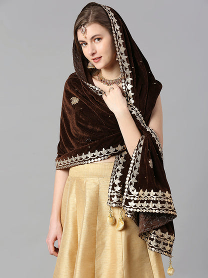 Gotta Patti Work Velvet Dupatta With Danglers
