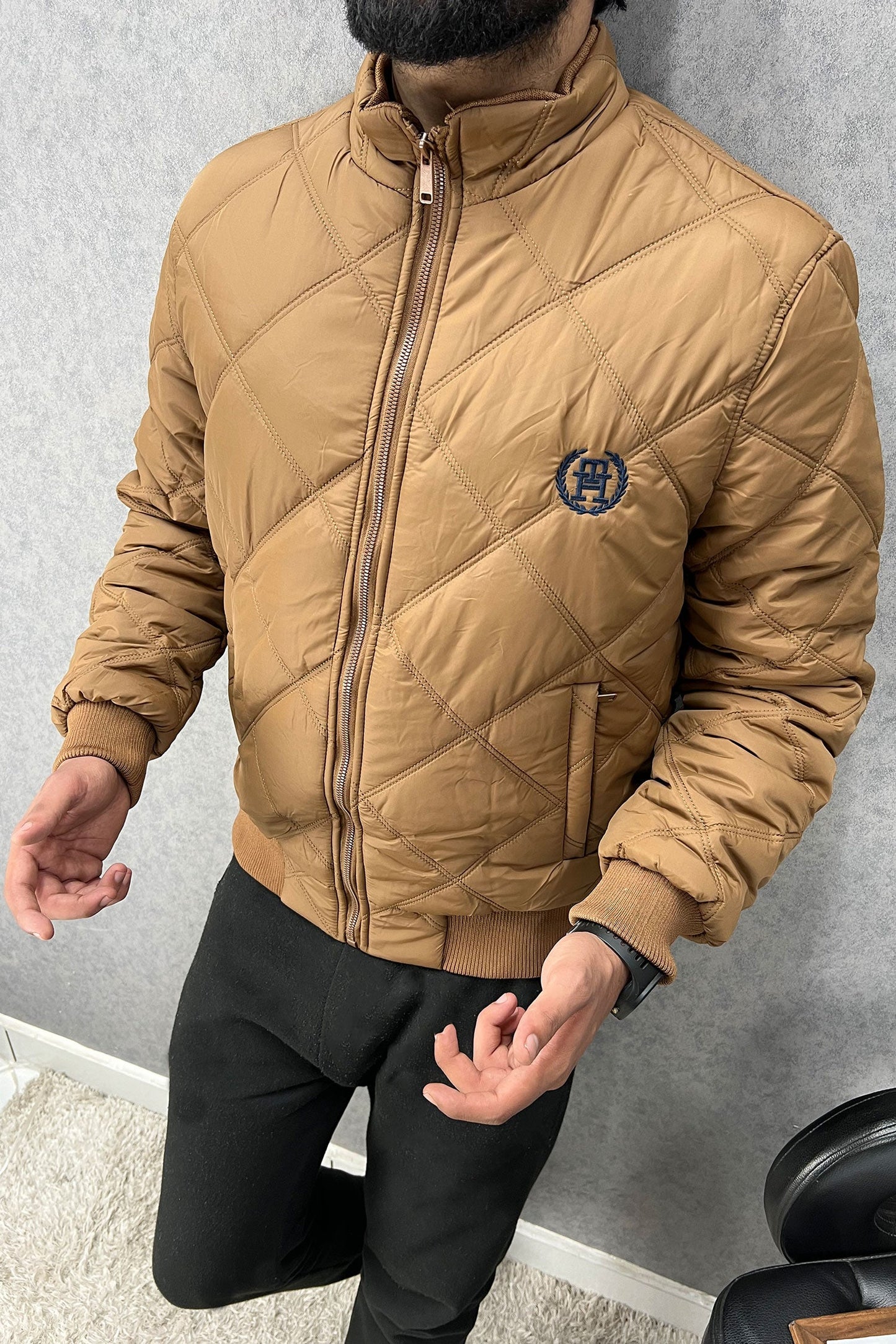 Tmy Hlfgr Warm Diamond Stitch Imported Puffer Jacket
