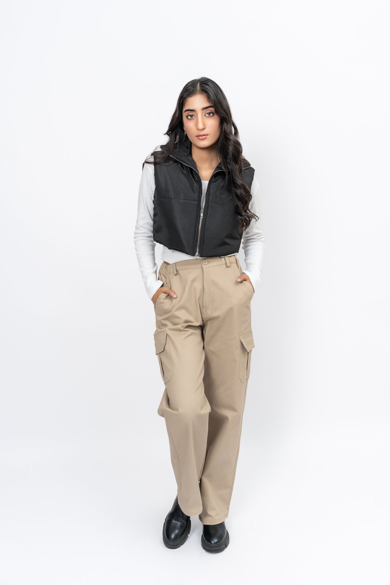 Cropped Puffer Vest - Black