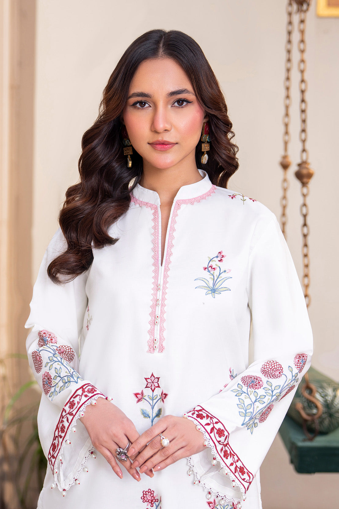 Embroidered - 2 Pc Lawn Suit
