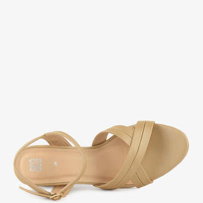 Strap Chic