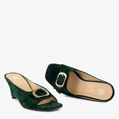 Emerald Charm Wedge